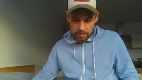 Snapshot of 1lovenaturals chatting on 11/11/25, 03:23 Jason online show from 11/11/25, 03:23