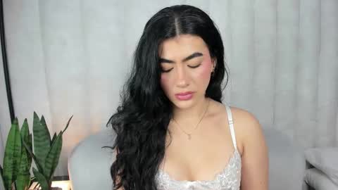 Snapshot of 1m_emily chatting on 11/29/25, 10:57 . online show from 11/29/25, 10:57