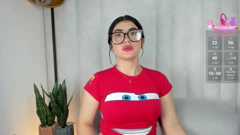 Snapshot of 1m_emily chatting on 12/17/25, 08:48 . online show from 12/17/25, 08:48