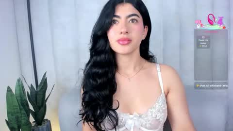 Snapshot of 1m_emily chatting on 12/19/25, 08:38 . online show from 12/19/25, 08:38