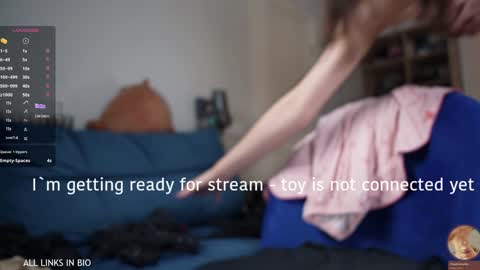 Marie online show from 02/06/25, 07:07