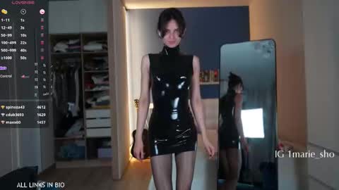 Marie online show from 10/08/25, 06:27