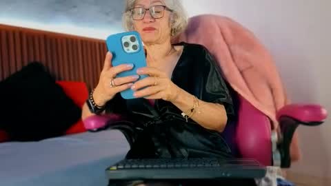 Snapshot of 1miss_monserrate chatting on 02/03/26, 12:21 Miss Monserrate online show from 02/03/26, 12:21