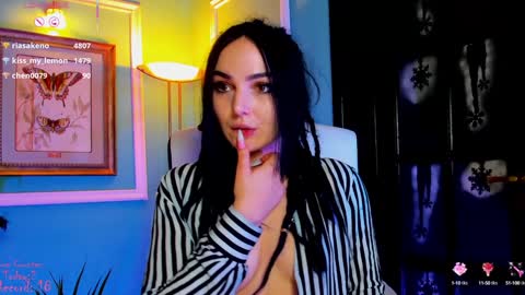 Moona  online show from 02/07/25, 05:51