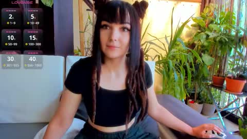 Moona  online show from 09/23/25, 08:50