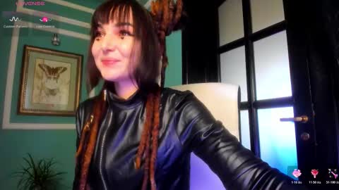 Moona  online show from 11/13/25, 11:20