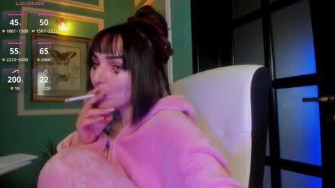 Moona  online show from 12/01/25, 11:26