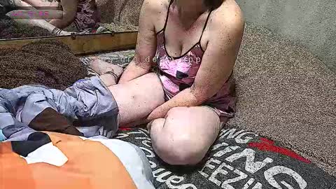 Snapshot of 1nakedneighbor chatting on 11/11/25, 08:25 1nakedneighbor online show from 11/11/25, 08:25