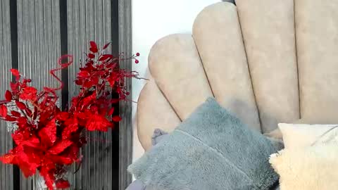 Snapshot of 1naughty_milf chatting on 01/06/26, 11:25 Luisa online show from 01/06/26, 11:25