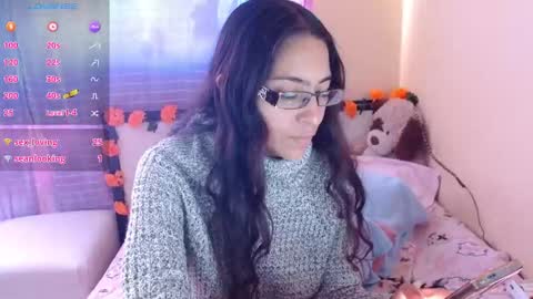 paola online show from 12/15/25, 08:24