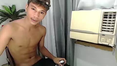 1sweetloverxx online show from 04/19/26, 04:39