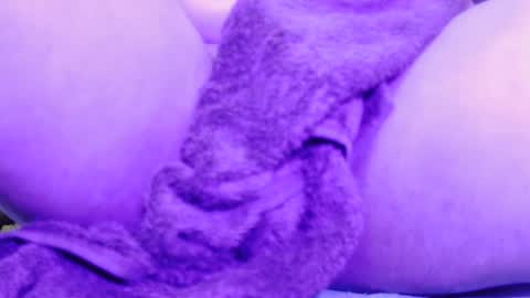 Snapshot of 1tallhispanic13 chatting on 09/11/25, 06:30 1tallhispanic13 online show from 09/11/25, 06:30