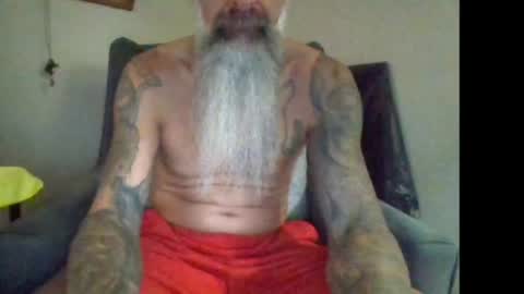 Snapshot of 1theone12 chatting on 07/10/26, 01:32 1theone12 online show from 07/10/26, 01:32