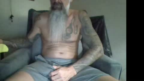 Snapshot of 1theone12 chatting on 07/19/26, 01:31 1theone12 online show from 07/19/26, 01:31