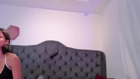 1Threestar online show from 04/22/26, 12:18