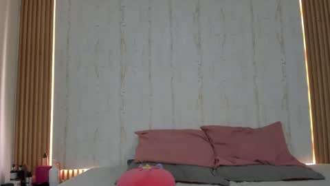 1Threestar online show from 06/03/26, 11:02