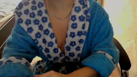 Snapshot of 1your_hot_girls chatting on 02/09/25, 11:47 1your_hot_girls online show from 02/09/25, 11:47