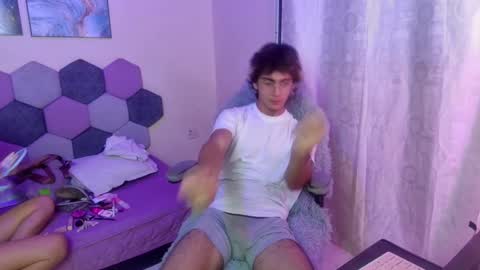 Snapshot of 2006_tgn chatting on 09/18/25, 12:51 2006_tgn online show from 09/18/25, 12:51