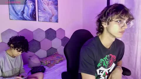 Snapshot of 2006_tgn chatting on 10/12/25, 11:53 2006_tgn online show from 10/12/25, 11:53