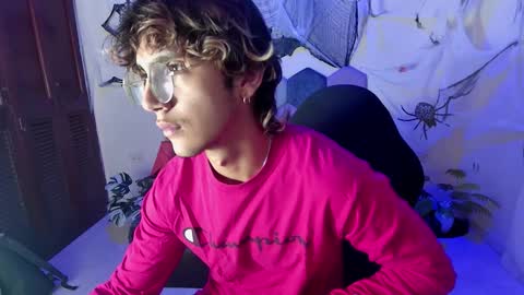 Snapshot of 2006_tgn chatting on 10/27/25, 11:47 2006_tgn online show from 10/27/25, 11:47