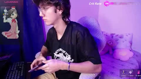 Snapshot of 2006_tgn chatting on 11/18/25, 12:20 2006_tgn online show from 11/18/25, 12:20