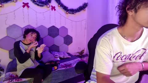 Snapshot of 2006_tgn chatting on 11/28/25, 12:08 2006_tgn online show from 11/28/25, 12:08