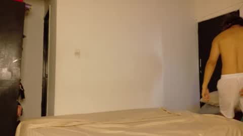 Snapshot of 2006_tgn chatting on 12/05/25, 12:03 2006_tgn online show from 12/05/25, 12:03