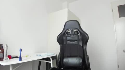 Henk online show from 11/23/25, 02:39