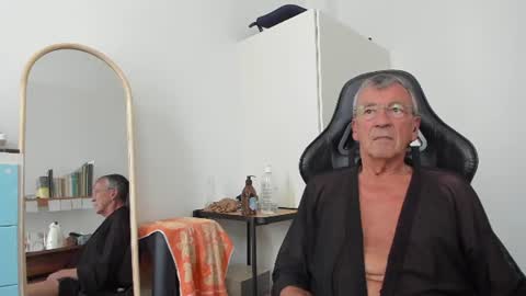 Henk online show from 06/21/26, 02:19