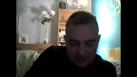 Snapshot of 2025eyesforyou chatting on 10/26/25, 06:36 2025eyesforyou online show from 10/26/25, 06:36