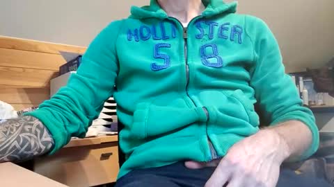 22_acacia_avenue online show from 12/03/25, 12:25