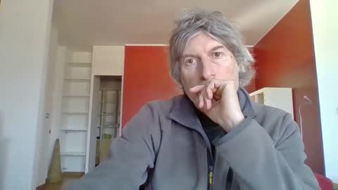 22esserre online show from 02/06/25, 01:21