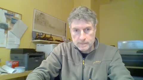 22esserre online show from 02/11/25, 03:40