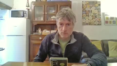 Snapshot of 22esserre chatting on 05/15/26, 12:23 22esserre online show from 05/15/26, 12:23
