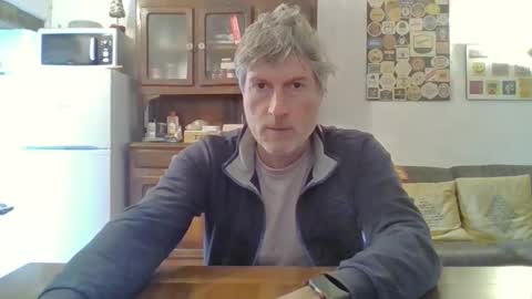 Snapshot of 22esserre chatting on 05/21/26, 11:28 22esserre online show from 05/21/26, 11:28