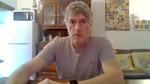 Snapshot of 22esserre chatting on 05/22/26, 12:00 22esserre online show from 05/22/26, 12:00