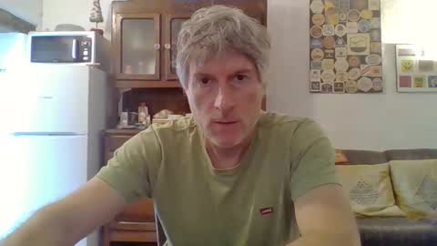 Snapshot of 22esserre chatting on 05/25/26, 11:38 22esserre online show from 05/25/26, 11:38