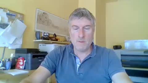 Snapshot of 22esserre chatting on 06/17/26, 02:07 22esserre online show from 06/17/26, 02:07