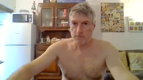 Snapshot of 22esserre chatting on 06/18/26, 12:31 22esserre online show from 06/18/26, 12:31
