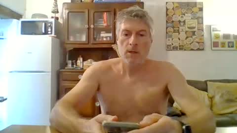 Snapshot of 22esserre chatting on 07/01/26, 11:45 22esserre online show from 07/01/26, 11:45