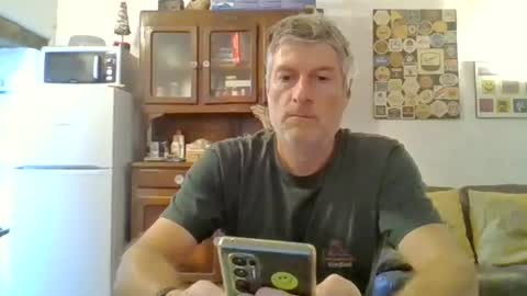 Snapshot of 22esserre chatting on 07/02/26, 11:49 22esserre online show from 07/02/26, 11:49