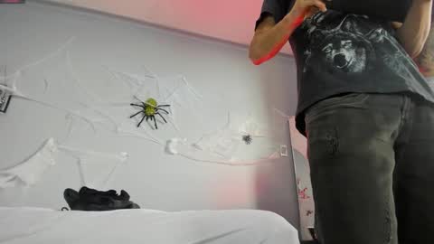 Snapshot of 2_fire chatting on 10/28/25, 08:00 2_fire online show from 10/28/25, 08:00