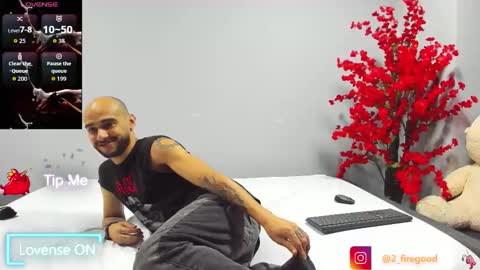 Snapshot of 2_fire chatting on 11/27/25, 08:22 2_fire online show from 11/27/25, 08:22