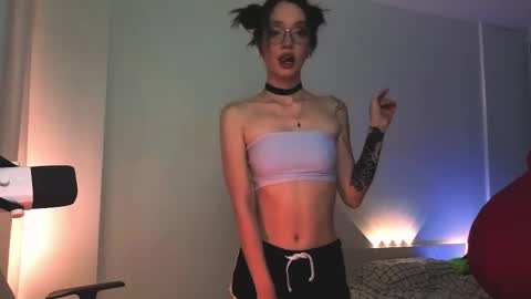 Snapshot of 2b_ chatting on 02/23/26, 03:59 Sasha weekend from 14 to 27 November online show from 02/23/26, 03:59