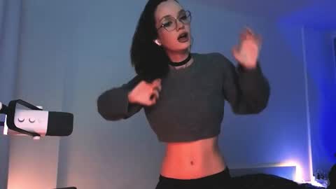 Sasha weekend from 14 to 27 November online show from 03/18/26, 02:15