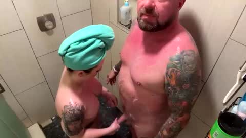 Zak and Raegan online show from 09/22/25, 02:35