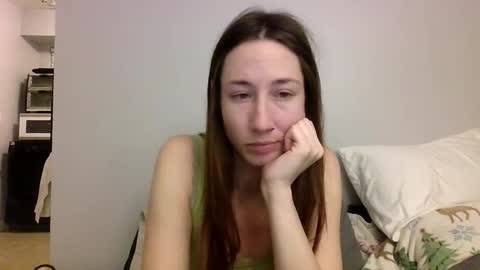 Snapshot of 2gorls1link chatting on 01/16/25, 05:42 2girls1link online show from 01/16/25, 05:42