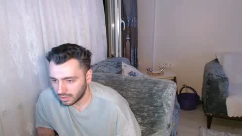 Snapshot of 2handsomeman chatting on 06/17/26, 11:05 Berk online show from 06/17/26, 11:05