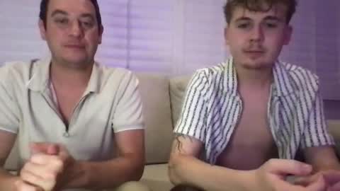 Snapshot of 2hungboys chatting on 07/13/26, 03:09 Roommates online show from 07/13/26, 03:09