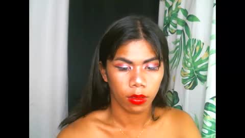 Snapshot of 2mella_reload chatting on 09/11/25, 01:17 MEL online show from 09/11/25, 01:17